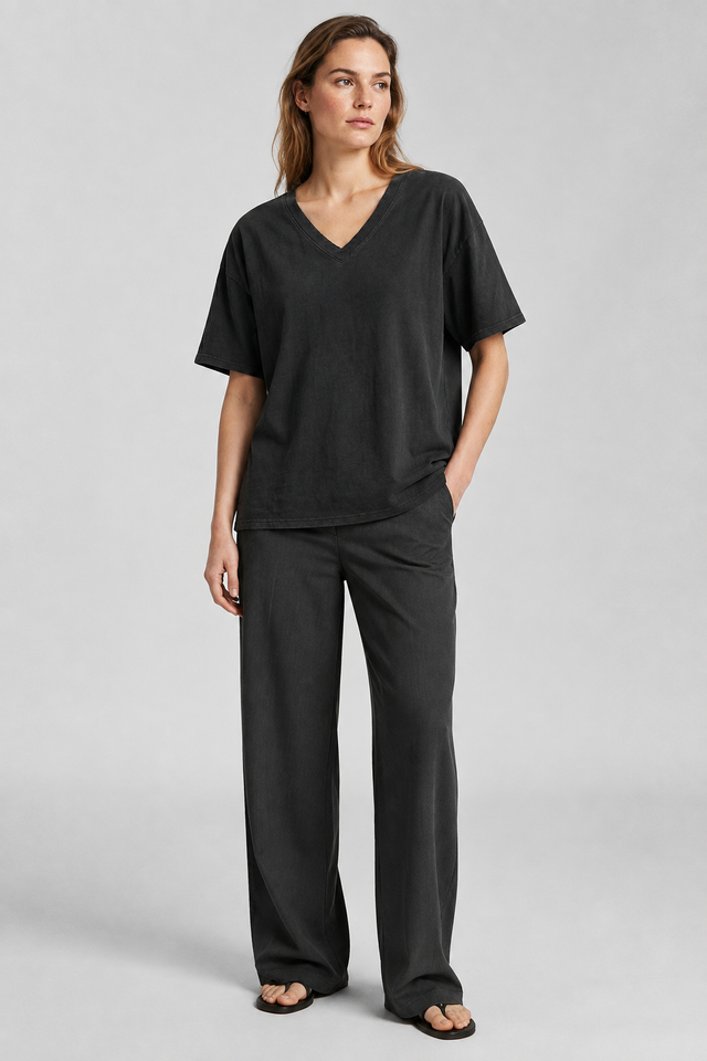 NOMU | Women’s V-Neck Short Sleeve T-Shirt