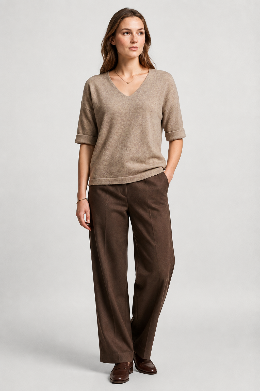 NOMU | Women’s V-Neck Short Sleeve Knit Top