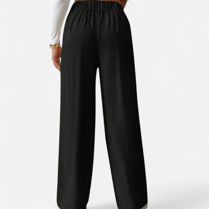 Women’s Button-Detail Pants – Refined Silhouette