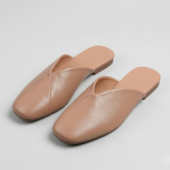 NOMU | Women’s Closed-Toe Slip-On Flat Mules
