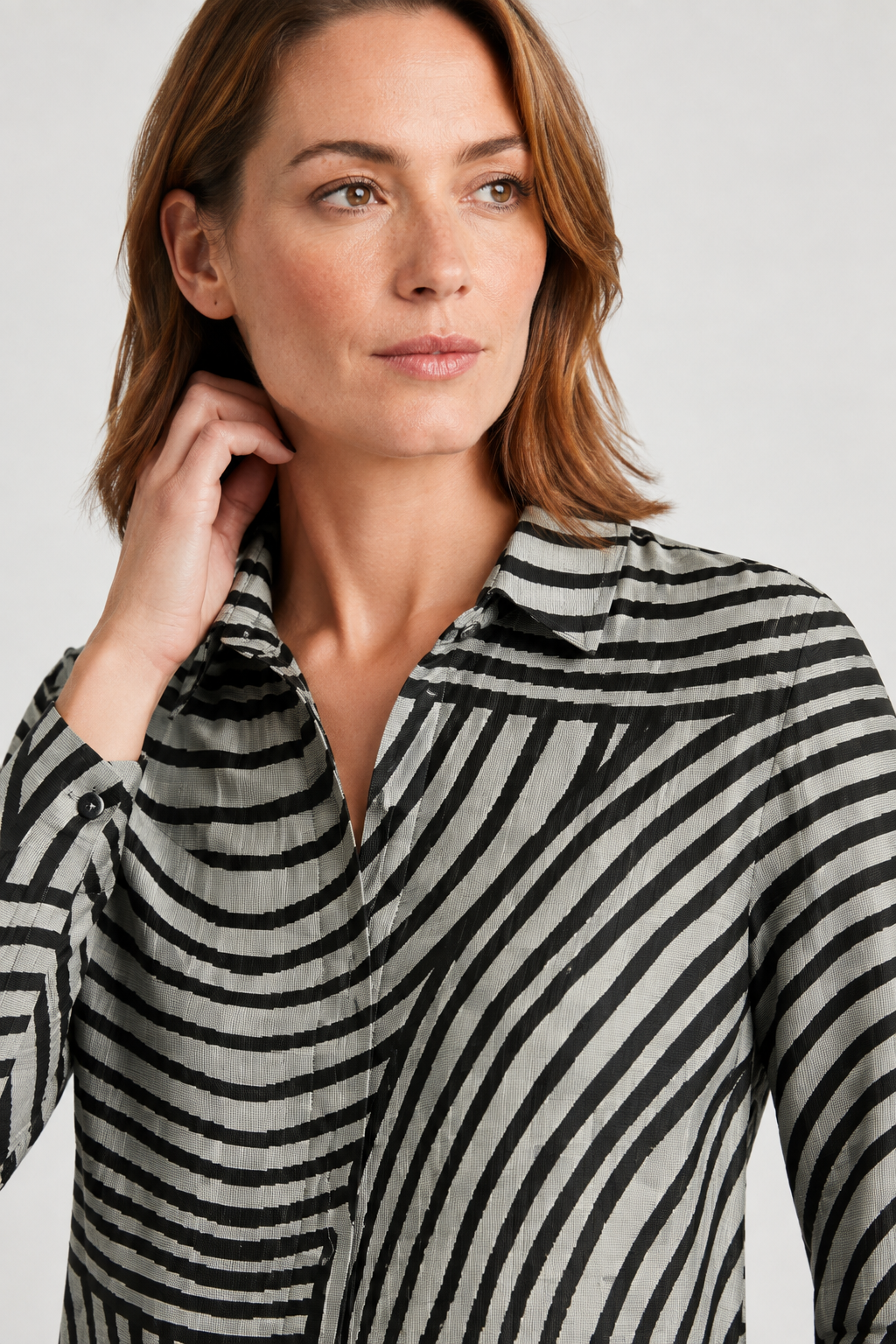 NOMU | Women’s Long Sleeve Abstract Print Button Blouse