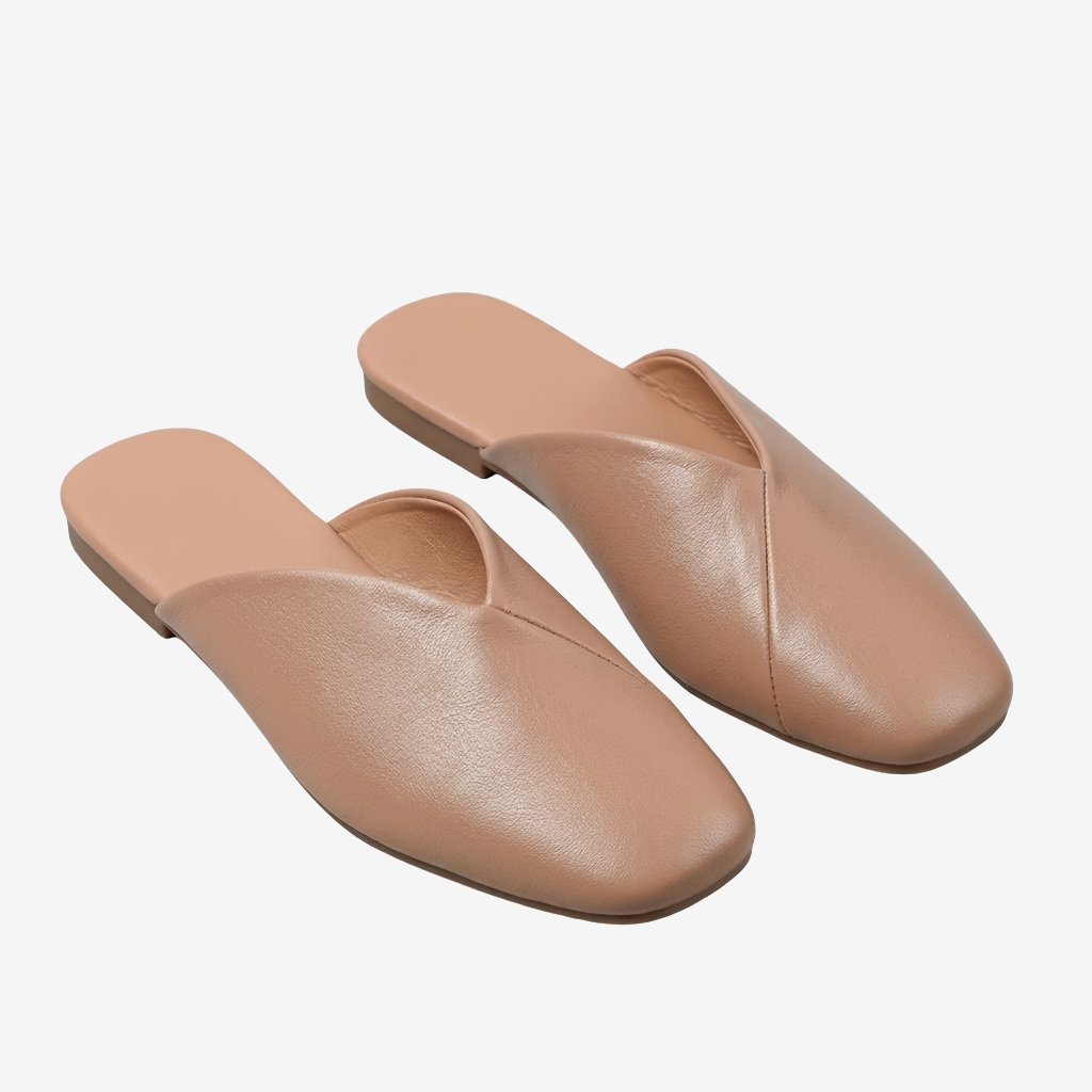 NOMU | Women’s Closed-Toe Slip-On Flat Mules