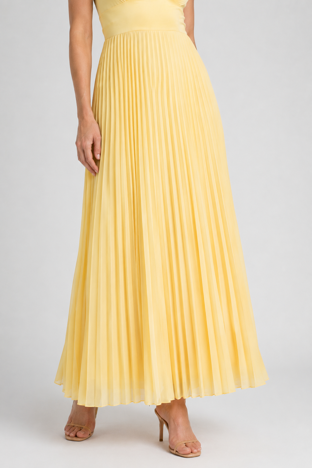NOMU | Women's Pleated Maxi Dress – Sleeveless V Neck Flowy Design