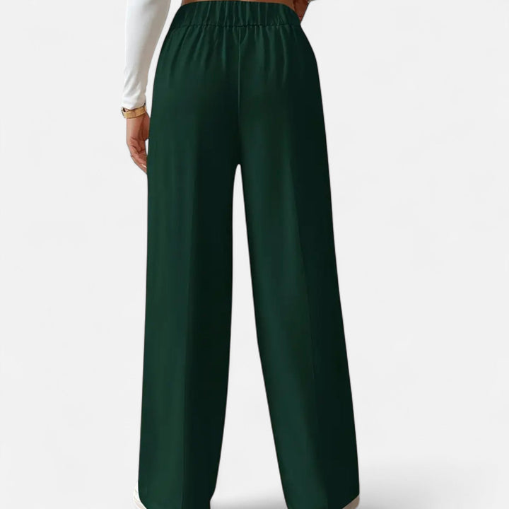 Women’s Button-Detail Pants – Refined Silhouette