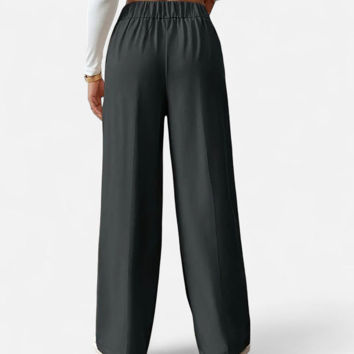 Women’s Button-Detail Pants – Refined Silhouette