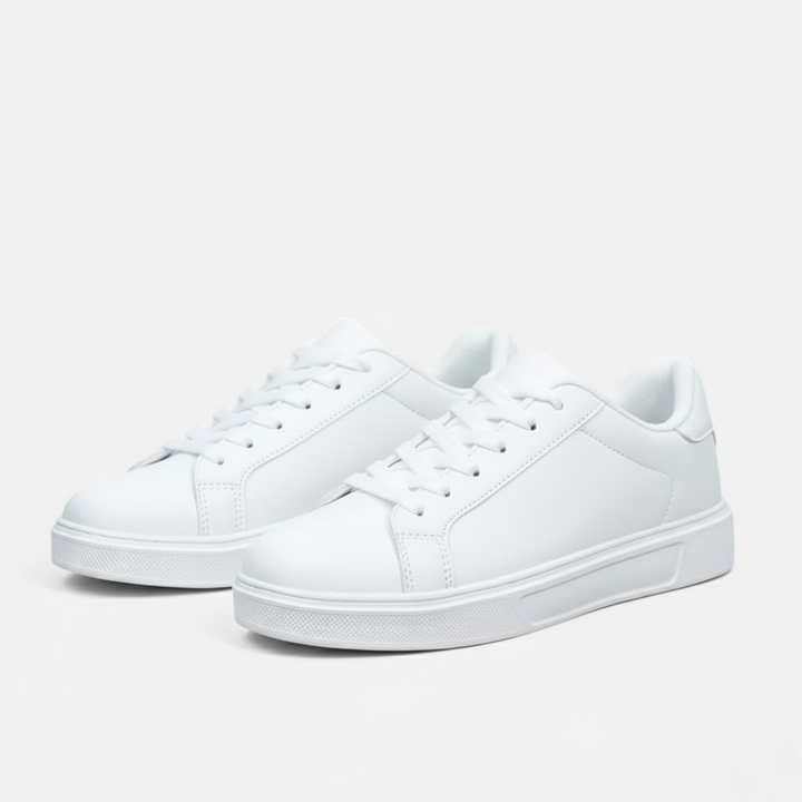 Women’s Low-Top Lace-Up Skate Shoes