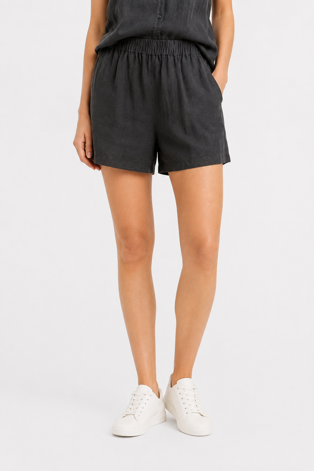 NOMU | Women’s Elastic Waist Linen Shorts